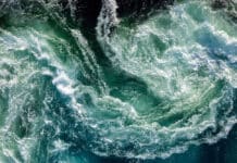 Diverging Currents in a Sea of Sameness