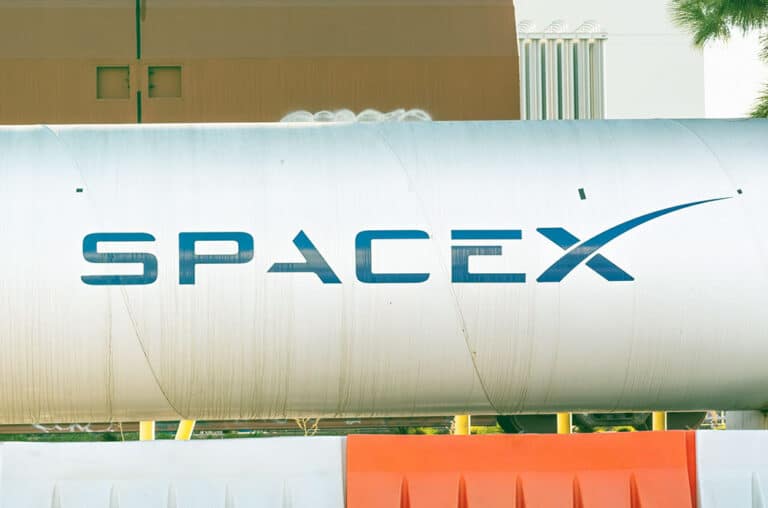 Australian Private Lending Beat Cash Two To One In FY26 as SpaceX Lifted Venture Returns