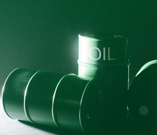 Oil Shock and AI Boom Splits Global Macro Outlook